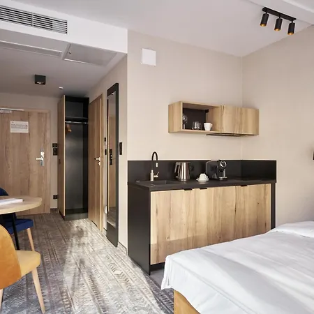 Zloty Horyzont 4*