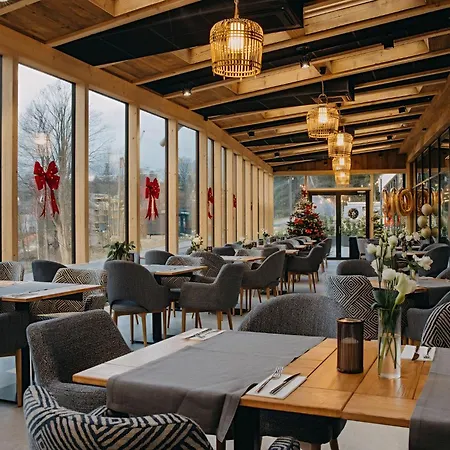 Zloty Horyzont 4*