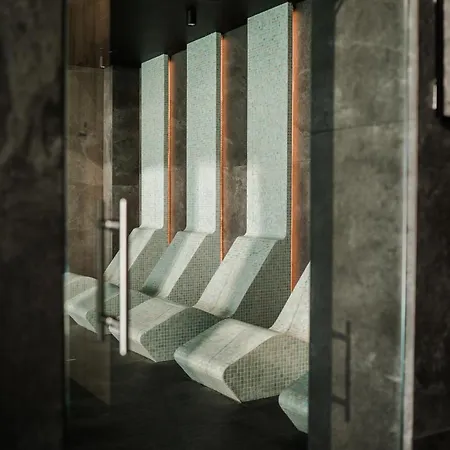 Zloty Horyzont Szálloda 4*