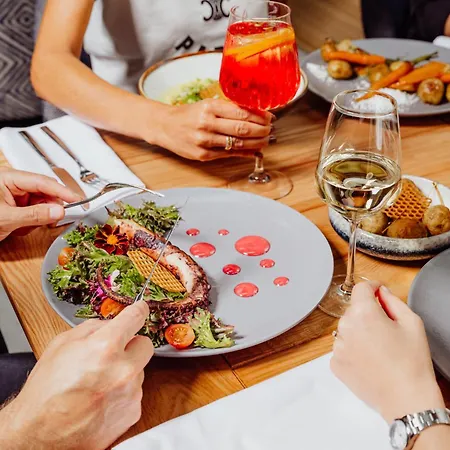 Złoty Horyzont Hotel